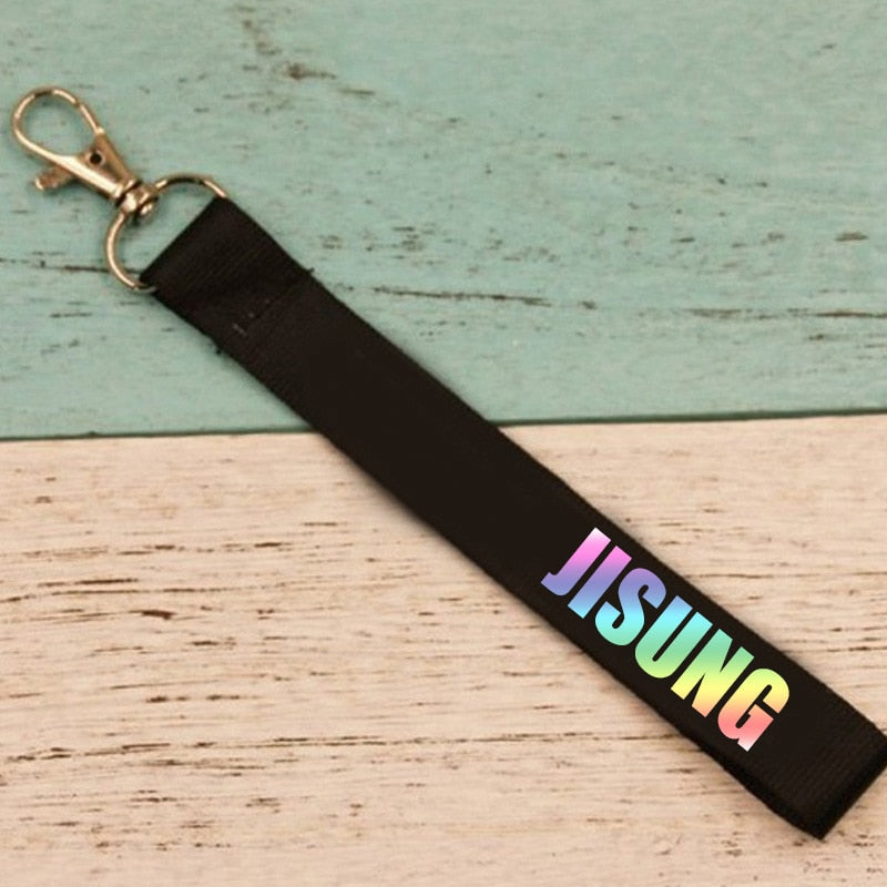 Kpop stray kids Mobile phone hang rope keychain pendant Hang buckle Kpop stray kids key chain stationery set new arrivals